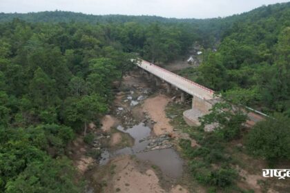 Breaking the fear of Naxals, success was achieved amidst the challenges of construction in dense forest: Efforts have begun to touch development in dense forest areas that remained untouched by development
