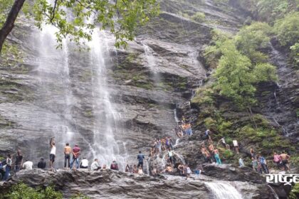 Caution..! Natural falls become black spots during rains, life is at stake to see nature