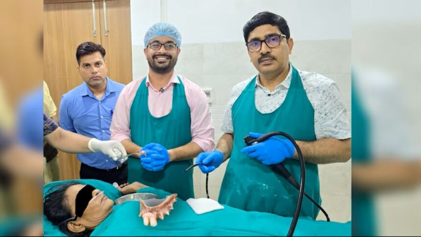 60 वर्षीय महिला