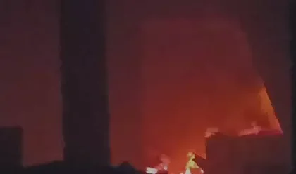 हरदोई में इलेक्ट्रॉनिक्स शोरूम व गोदाम में भीषण आग, 22 लाख नकदी सहित 2 करोड़ का सामान जलकर खाक