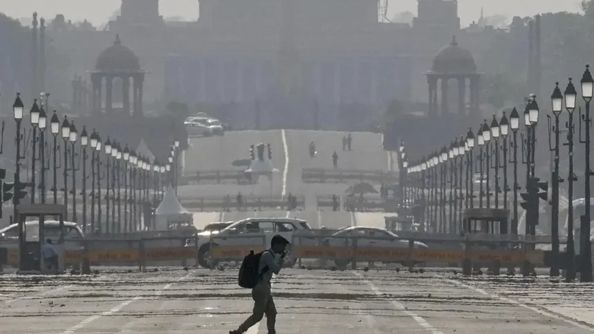 Delhi sees rise in minimum temperature; IMD forecasts heatwave conditions