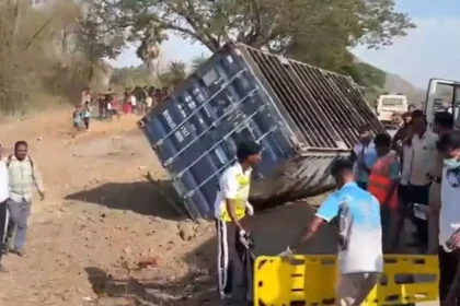मुंबई–अहमदाबाद हाईवे पर भीषण टक्कर: 13 की मौत, 20 घायल