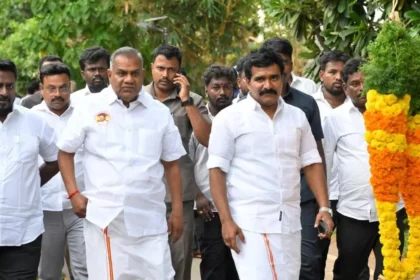 Filmmaker Bharathiraja’s mortal remains reach Theni for last rites