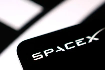 After record IPO, Musk's SpaceX faces next test in market debut