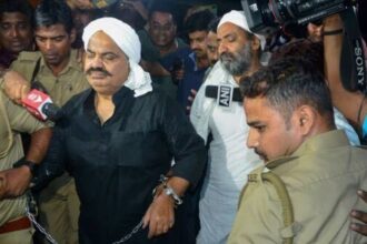 अतीक अहमद और अशरफ की गोली मारकर हत्या, कैमरे के सामने मर्डर