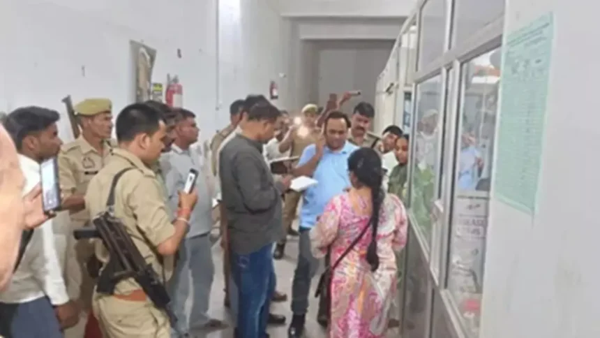 बदायूं में अवैध नर्सिंग होम में प्रसूता के सीने पर बैठकर कराया प्रसव, नवजात की मौत