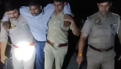 यूपी : बुलंदशहर में मंदिर चोरी का आरोपी हिमांशु गिरफ्तार, पुलिस मुठभेड़ में पैर में लगी गोली