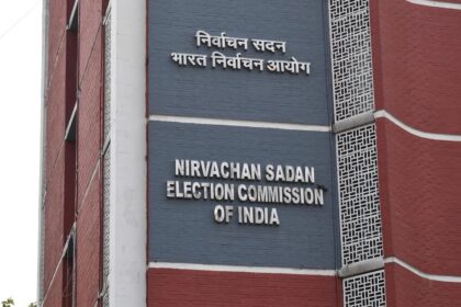 ECI suspends police officials in Bengal; Trinamool alleges strongroom breach