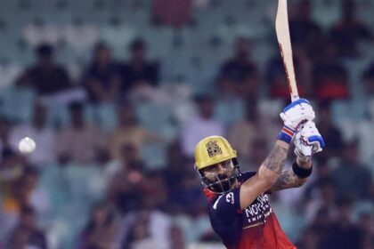 Kohli’s masterful knock powers Royal Challengers to the top