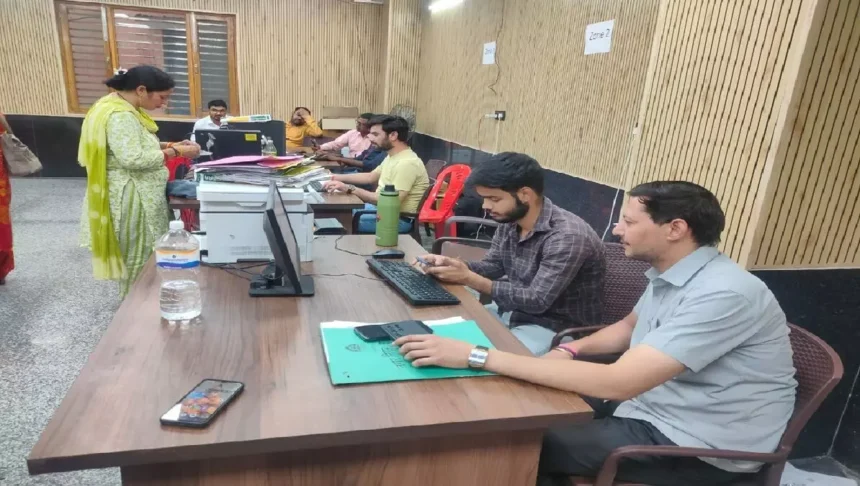 सहारनपुर में जनगणना किट न लेने वाले प्रगणकों के खिलाफ होगी कार्रवाई