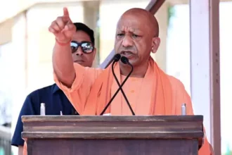 पीएम मोदी के आह्वान से जुड़ें प्रदेशवासी, ईंधन की खपत कम करें, अनावश्यक सोने की खरीदारी न करें: सीएम योगी