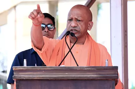 पीएम मोदी के आह्वान से जुड़ें प्रदेशवासी, ईंधन की खपत कम करें, अनावश्यक सोने की खरीदारी न करें: सीएम योगी