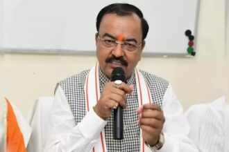 “टिप्पणी करते समय मर्यादा बनाए रखना बेहद जरूरी..” अखिलेश यादव के बयान पर केशव प्रसाद मौर्य का पलटवार, जानें और कहा
