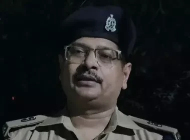 बदायूं में पुलिस मुठभेड़: गोलीबारी में दो इनामी बदमाश घायल, एक सिपाही भी जख्मी