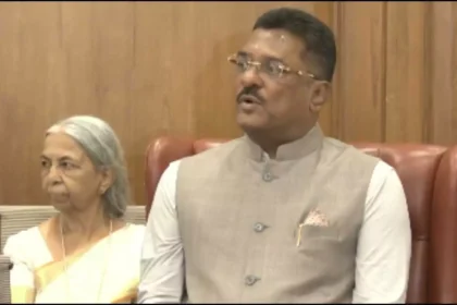 महाराष्ट्र में ऑटो-टैक्सी चालकों के लिए मराठी अनिवार्य; परमिट के लिए अब देना होगा भाषा का टेस्ट