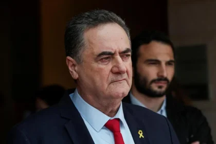 Defence minister says Israel won't withdraw from land seized in Lebanon, Syria, Gaza