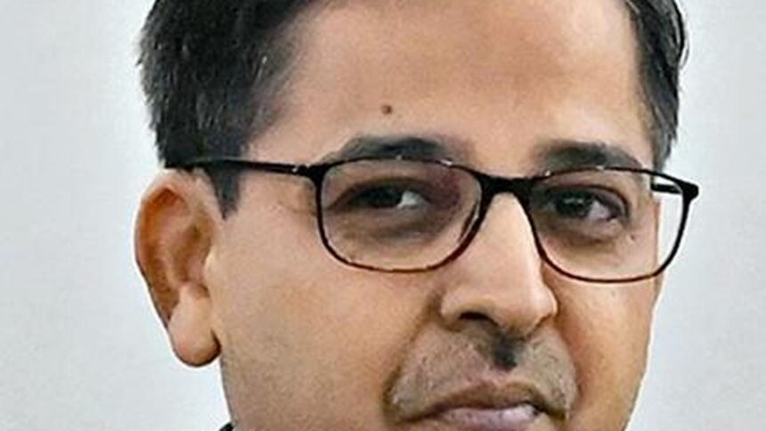 Outgoing Indian envoy meets Bangladesh FM, discusses bilateral ties