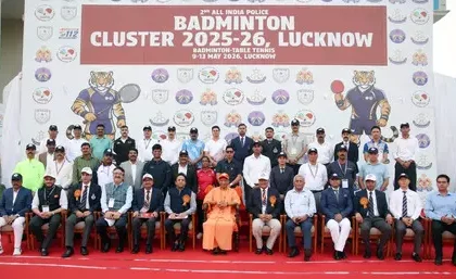 'जैसे बैडमिंटन में शटल कॉक को गिरने नहीं देते, वैसे ही सपनों को टूटने न देना,' सीएम योगी का खिलाड़ियों को मंत्र