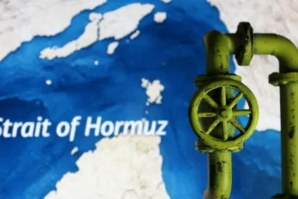 Trump maintains blockade, claims Iran seeks Hormuz reopening to make $500 million a day