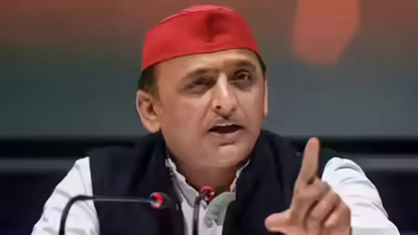 'भाजपा नेता दल-बदल करने को तैयार': राजभर के सपा में बगावत के दावों पर अखिलेश का जवाब