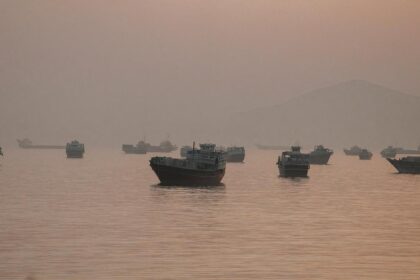 Iran peace deal looms while new military action flares near Strait of Hormuz