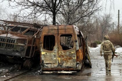 Fighting reaches outskirts of Ukraine's stronghold Kostiantynivka
