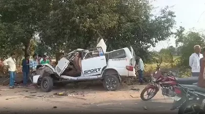 मध्य प्रदेश: नर्मदापुरम में ट्रैक्टर-ट्रॉली से टकराई तेज रफ्तार एसयूवी, 5 लोगों की मौत