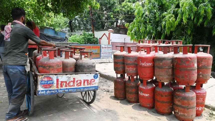 Govt cuts PM Ujjwala subsidy as domestic LPG cylinder cost surpasses ₹1,600
