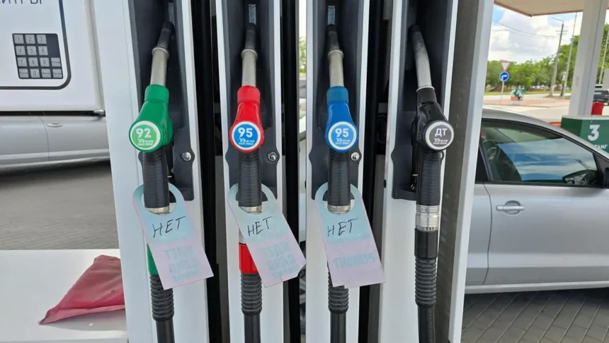 Ukraine hits fuel supplies to Crimea, sparking fuel crisis on Russian-held peninsula