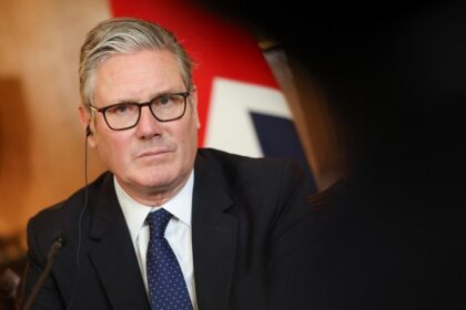 Starmer says Britain will ban under-16s from using a range of social media apps