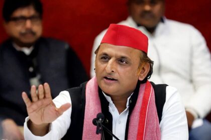 पश्चिम बंगाल इलेक्शन पर अखिलेश यादव ने दिया बड़ा बयान, कहा – ‘बंगाल में दीदी ऐतिहासिक वोटों से जीत रही’