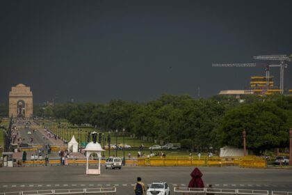 Thunderstorms, rain, strong winds lash Delhi; red alert issued, locals urged to stay cautious