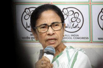 Two chief advisors to outgoing West Bengal CM resign
