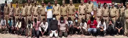 होटल के कमरे में चल रहा था सट्टे और जुए का अड्डा, 20 गिरफ्तार; 1.62 लाख रुपए, वाहन और मोबाइल बरामद