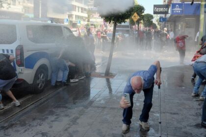 Turkish riot police use water cannons ahead of deposed Opposition leader's speech to rally