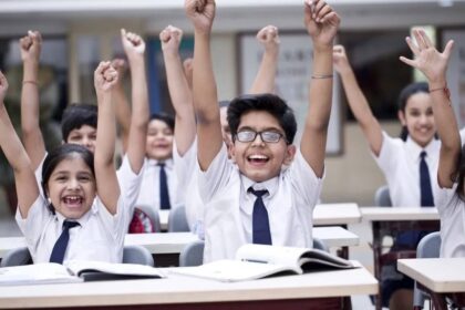UP School Reopen: छुट्टियां खत्म…गुरुवार से खुलने जा रहे हैं उत्तर प्रदेश के स्कूल