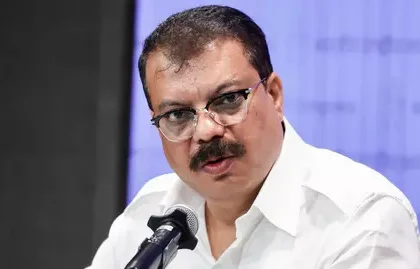 मध्य प्रदेश में पेसा प्रेरकों की सेवाएं निरंतर जारी रखी जाए: उमंग सिंघार