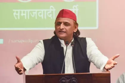 प्रयागराज में गरजे अखिलेश यादव, बोले- भाजपा चाहे तो पूजा पाल को बना दे उपमुख्यमंत्री