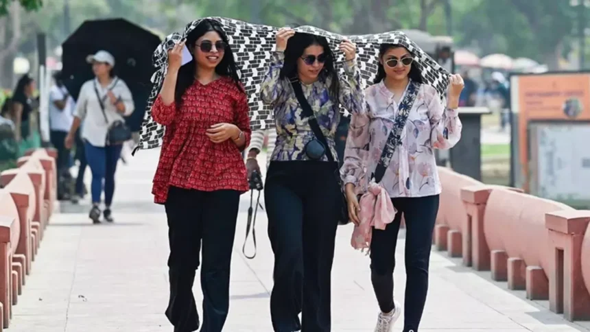 दिल्ली-यूपी में आंधी-बारिश का अलर्ट… गर्मी से मिलेगी राहत; 15 से ज्यादा राज्यों में बदलेगा मौसम