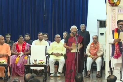 चुनाव से पहले योगी कैबिनेट का विस्तार, भूपेंद्र चौधरी समेत 6 MLA ने ली मंत्री पद की शपथ