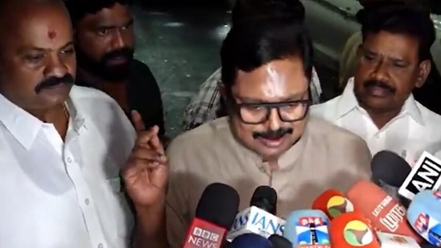 AMMK chief Dhinakaran slams TVK for submitting ‘forged’ letter to Governor claiming his party’s backing