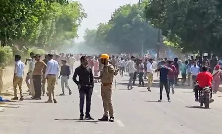 नोएडा में हिंसक प्रदर्शन मामले में बड़ी कार्रवाई, दो आरोपियों पर लगा एनएसए