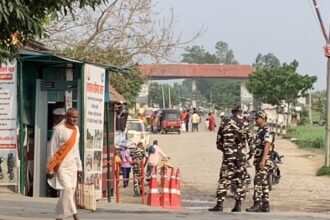 Inida-Nepal border: Crossing a line
