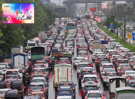 महाराष्ट्र दिवस परेड के कारण दादर में ट्रैफिक प्रतिबंध, मुंबई पुलिस ने जारी की एडवाइजरी