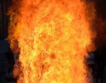 यूपी के फतेहपुर में गैस लीक से भीषण ब्लास्ट, 9 लोग झुलसे