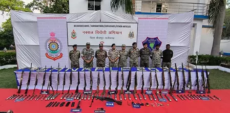 छत्तीसगढ़: सुरक्षा बलों ने माओवादियों के गुप्त ठिकानों का पता लगाया, भारी मात्रा में नकदी और हथियार जब्त