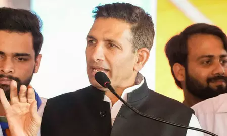 मध्य प्रदेश में कांग्रेस भी बूथ मजबूत करने में जुटी