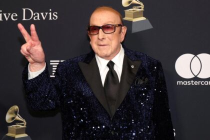 Clive Davis, music industry starmaker, has died at 94