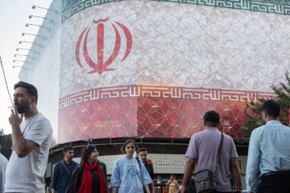 Mideast Live Updates: U.S. and Iran Trade More Strikes, Testing Truce