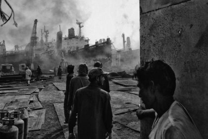 Sunhil Sippy’s vanishing Mumbai | ‘EASTWARD’ at Galerie Mirchandani + Steinruecke